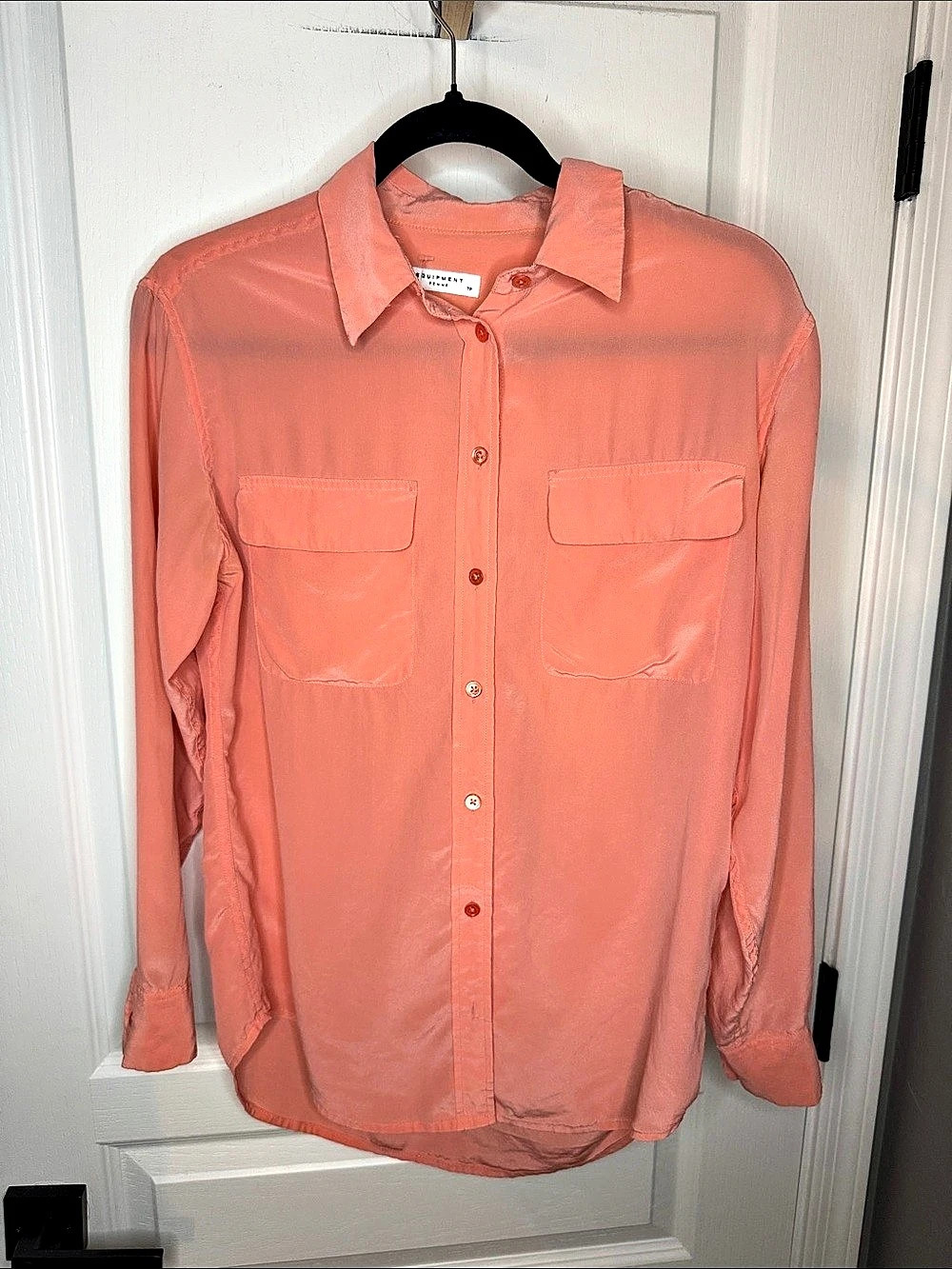 Equipment Slim Signature 100% Silk Button Down Shirt in Coral Size XS